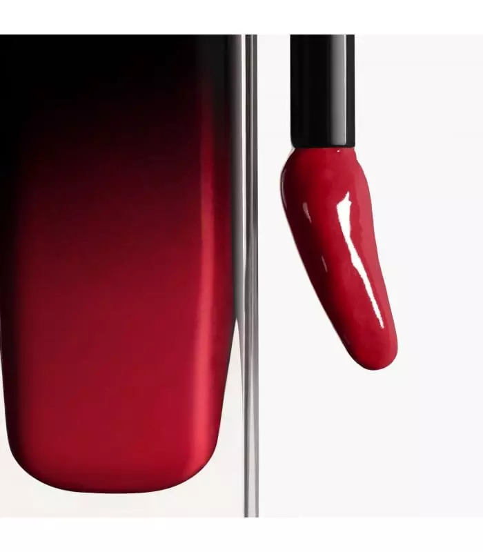 ROUGE ALLURE LAQUE Le rouge liquide brillant ultra tenue