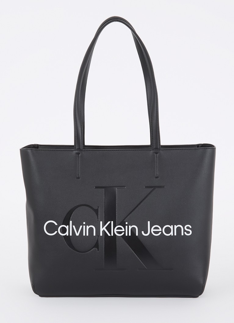 Calvin Klein iepirkumu soma ar logotipu
