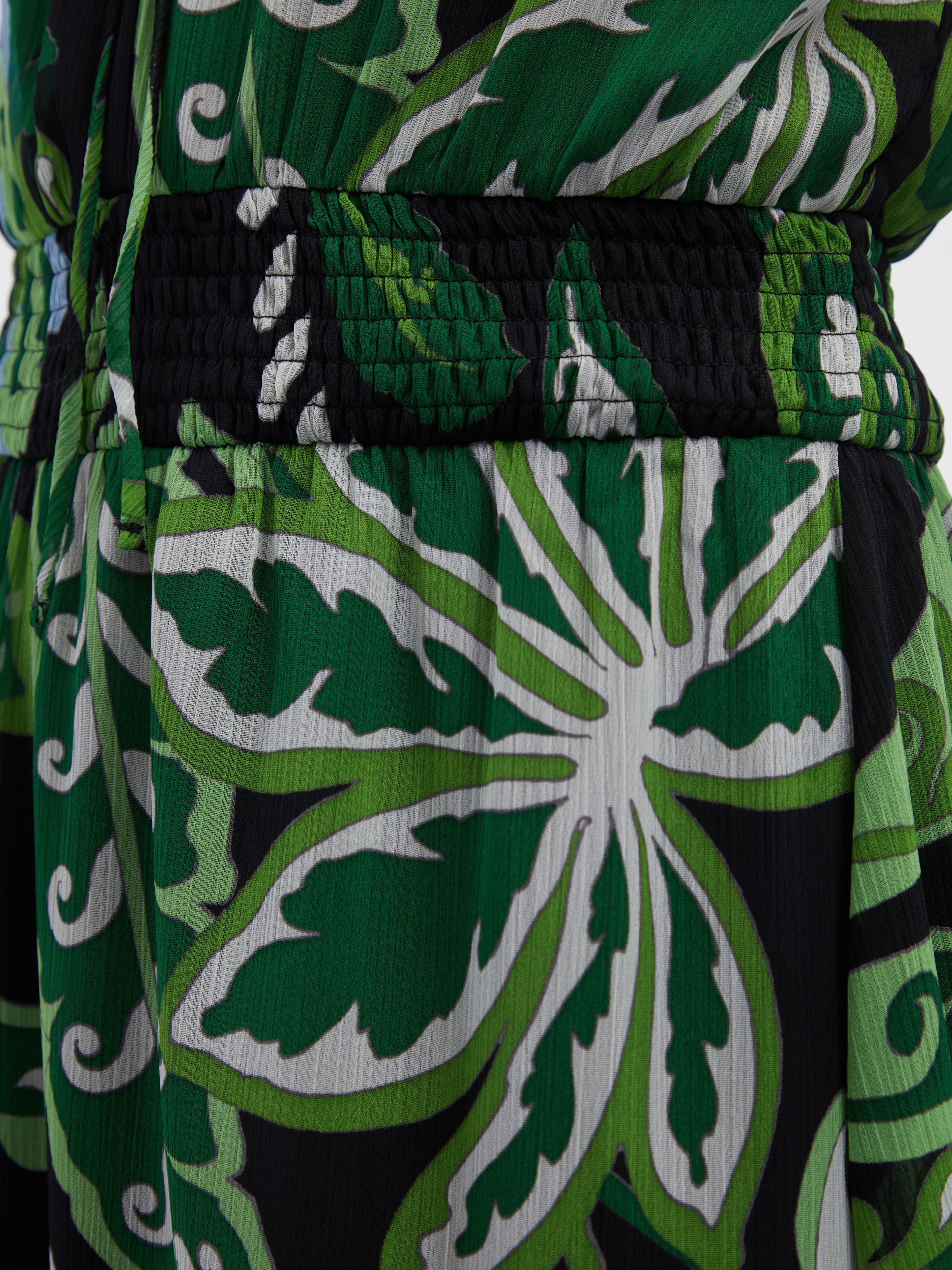 Grünes Damen-Blumenkleid ORSAY