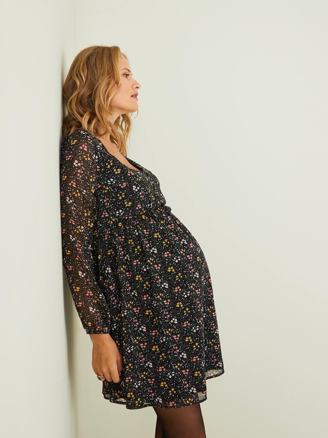 Robe de maternité en crêpe imprimé noir imprimé
