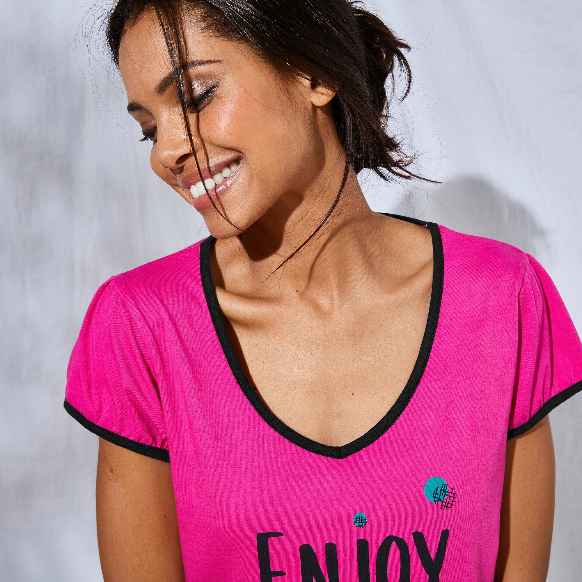 Tee-shirt manches courtes coton uni imprimé placé 