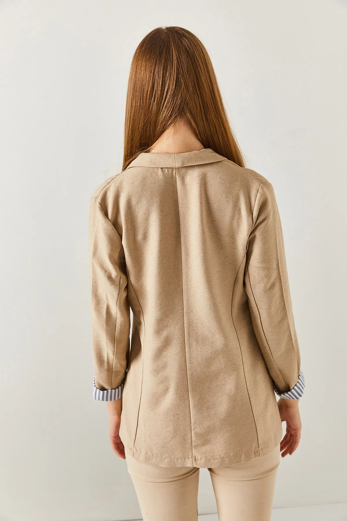 armonika  Gestreifte Damenjacke mit einem Knopf und Nerzärmeln ARM-22K001122
