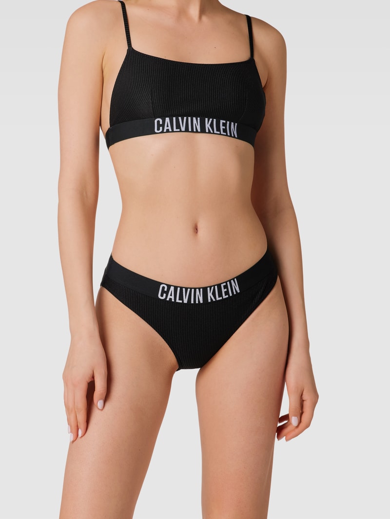Bikini-Hose in Ripp-Optik in schwarz