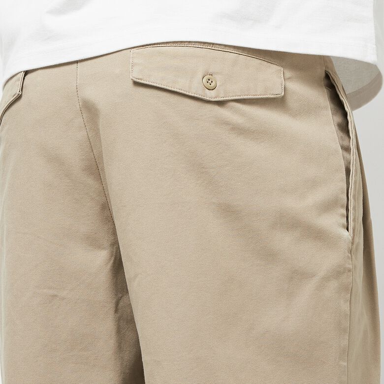 NIKE Pleated Chino Short khaki/white