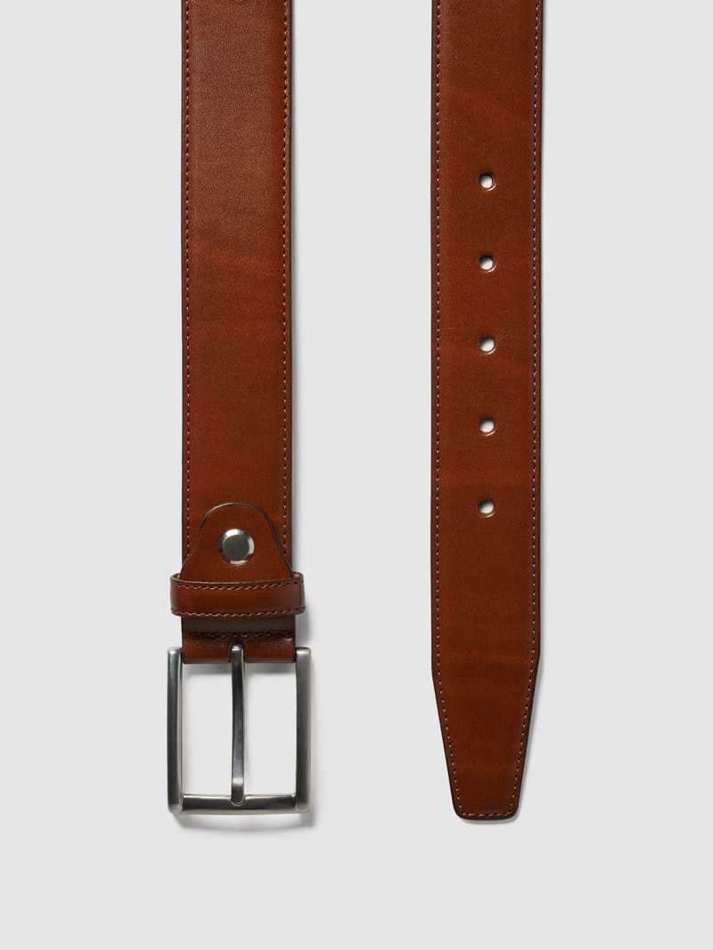 Gürtel aus Leder in mittelbraun
