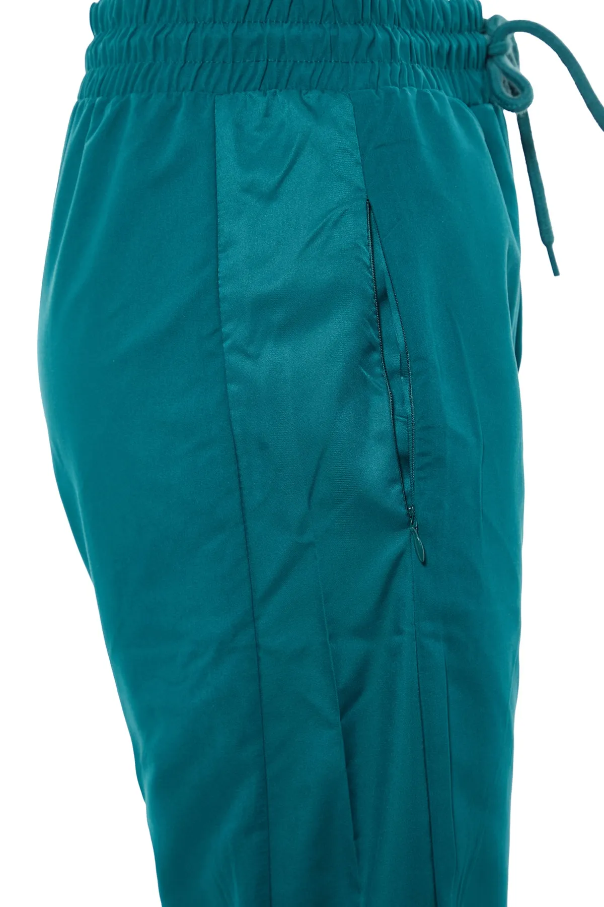Trendyol Collection  Jogginghose - Grün - Relaxed