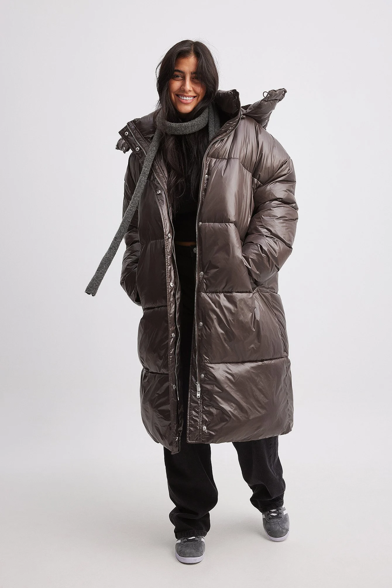 Lange oversized wattierte Jacke