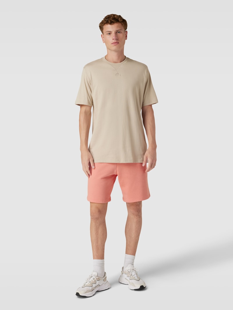 Shorts mit Label-Stitching in koralle