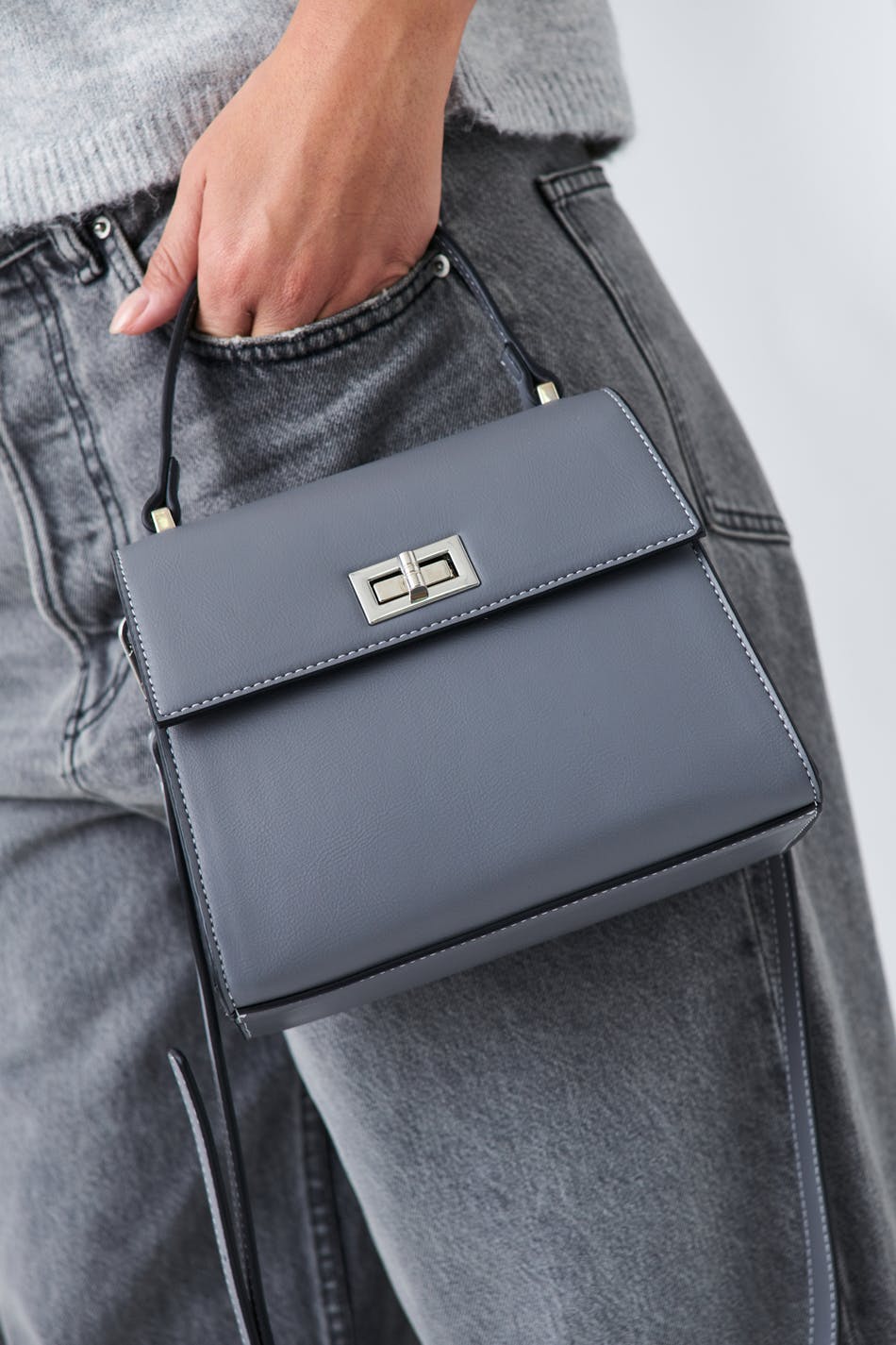 Midi clean aesthetic bag