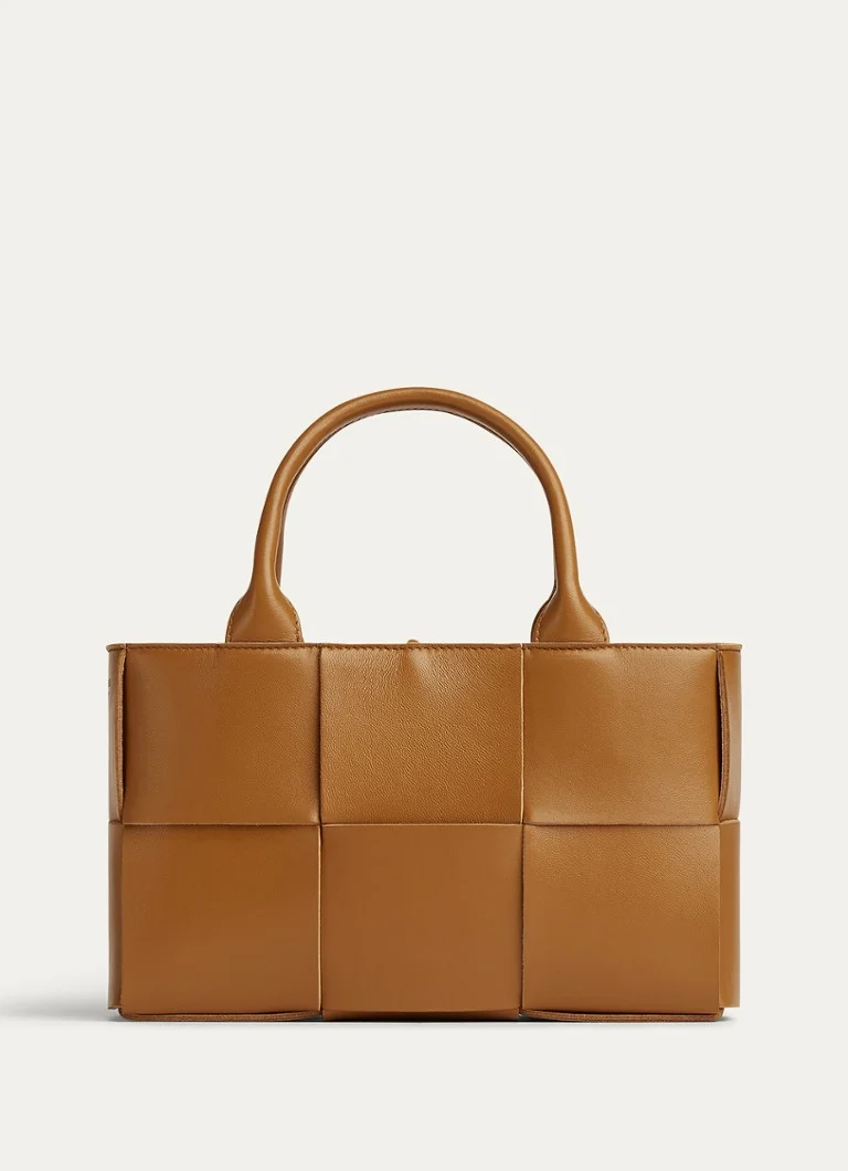 Geanta de cumparaturi din piele de miel Bottega Veneta Mini Arco