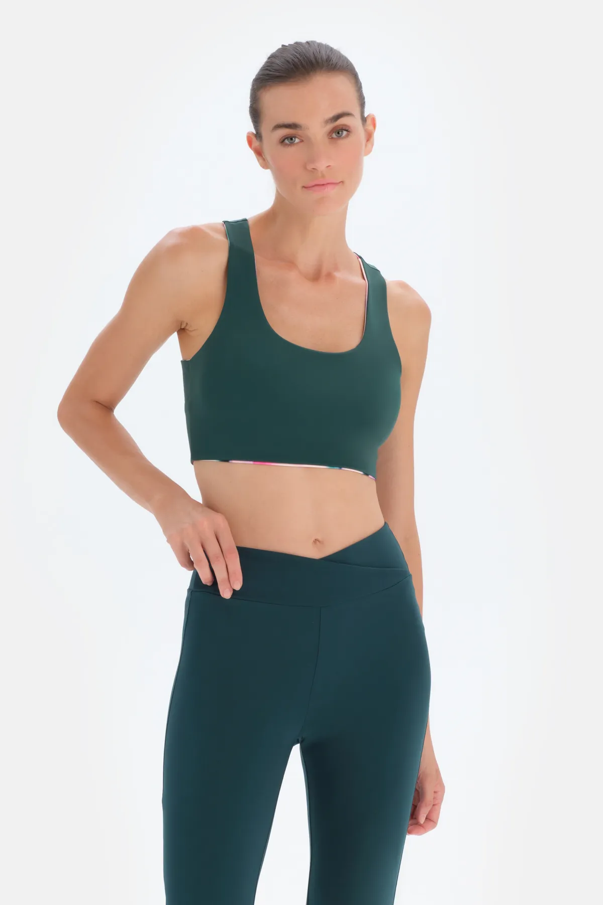 Dagi  Dunkelgrüner wendbarer Sport-BH für Damen