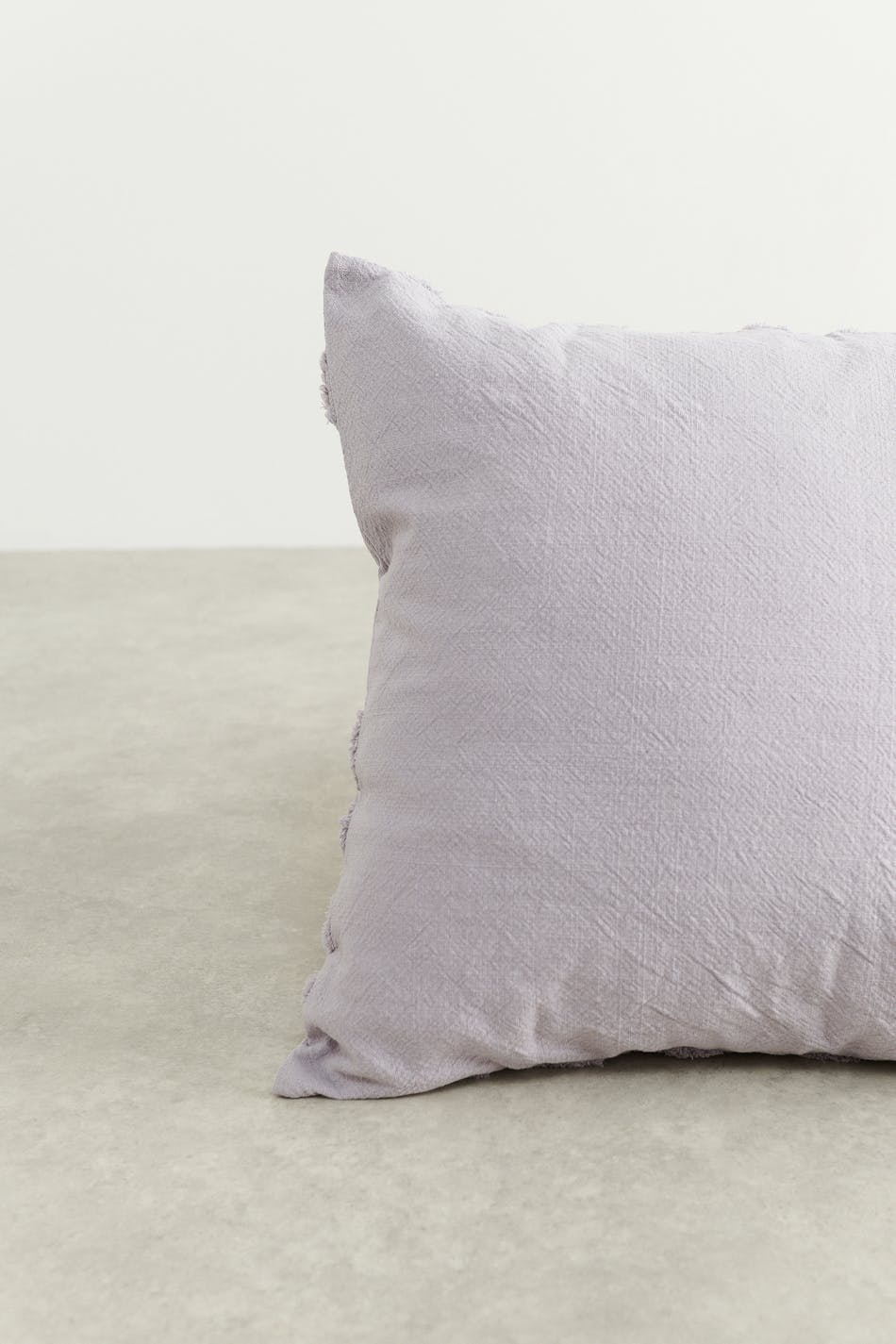 Tufted cushion cover
