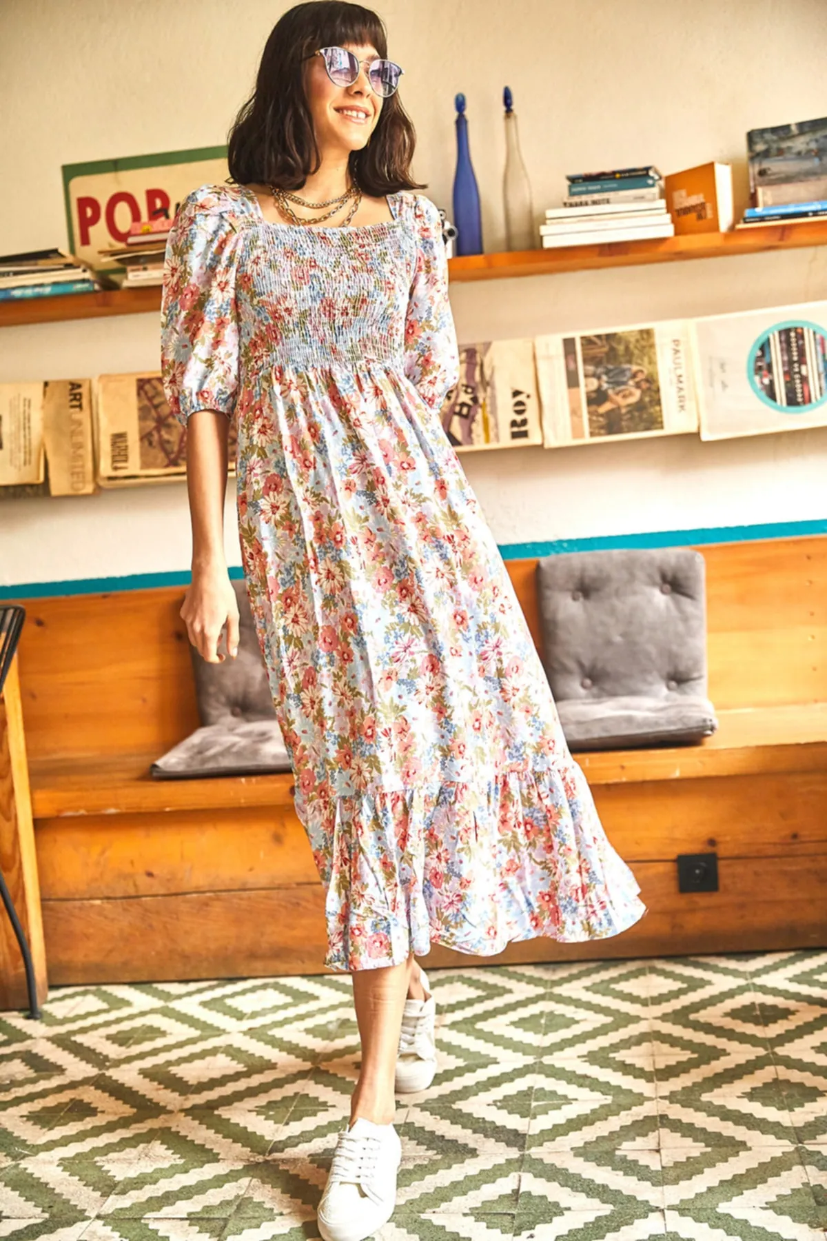 Olalook  Lässiges, gewebtes Viskosekleid mit Gimped-Muster für Damen in Blau und Rosa ELB-19001483