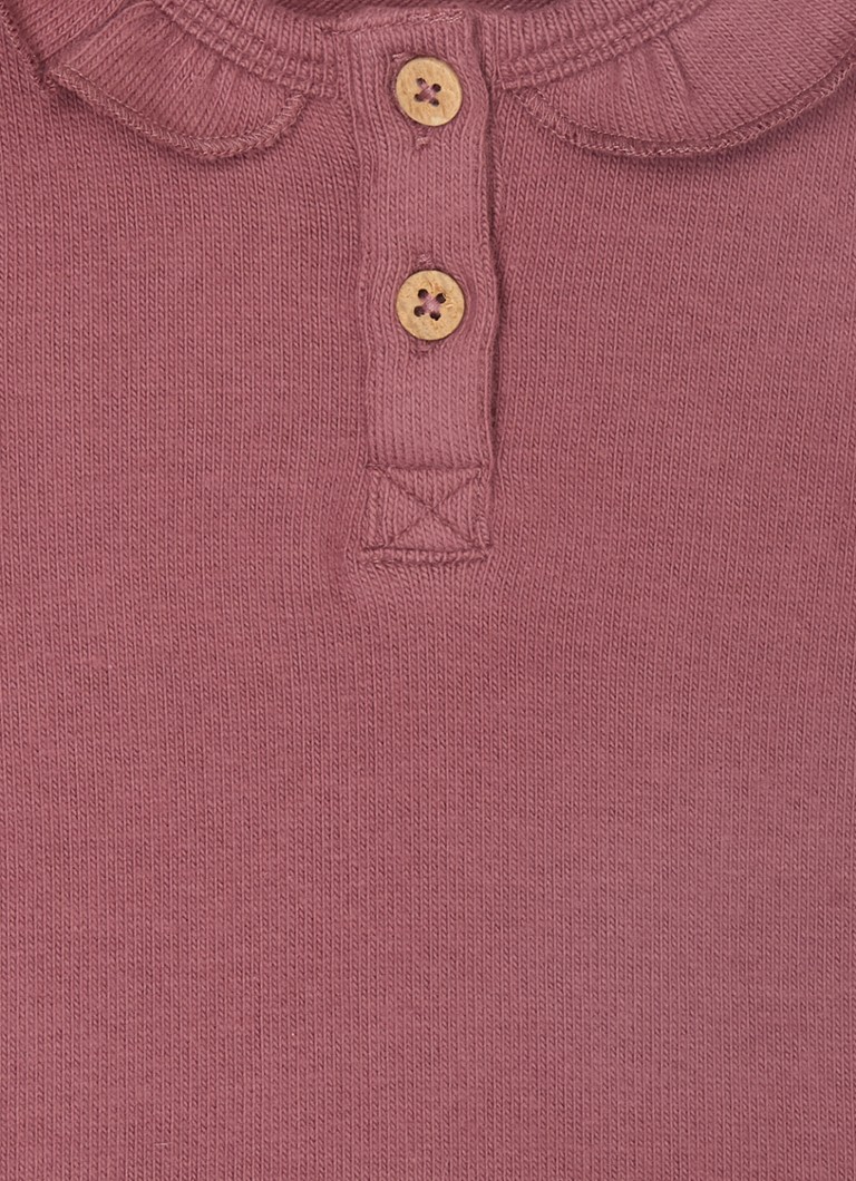 Sweter Lil' Atelier NBFThoro z cienkiej dzianiny bawełnianej wykonanej z organicznej bawełny.