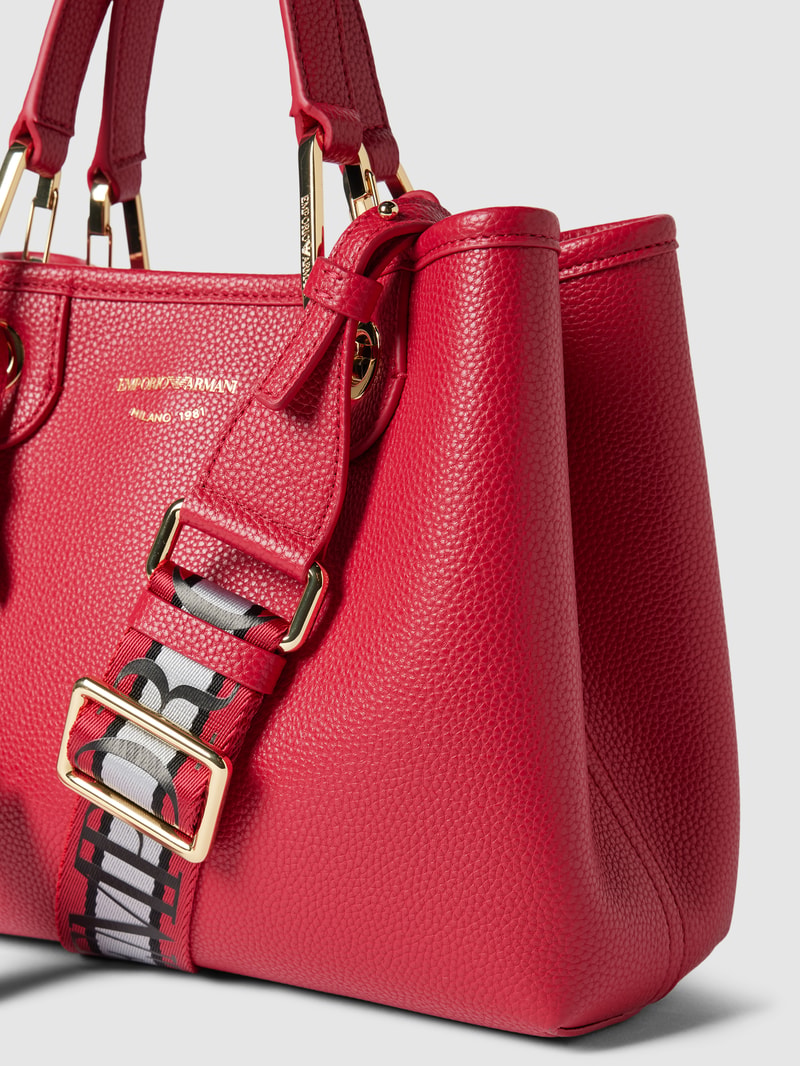 Handtasche mit Label-Detail Modell 'ASTILBE' in offwhite