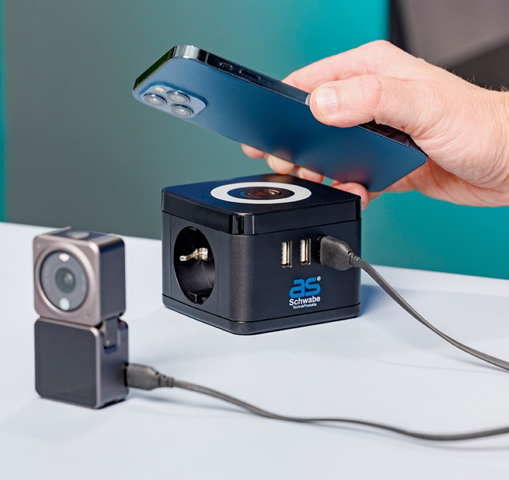Schwabe 18220 Steckdosenleiste Turm, 2 x geerdet, 3 x USB mit Induktionsladegerät, 1,5 m Kabel