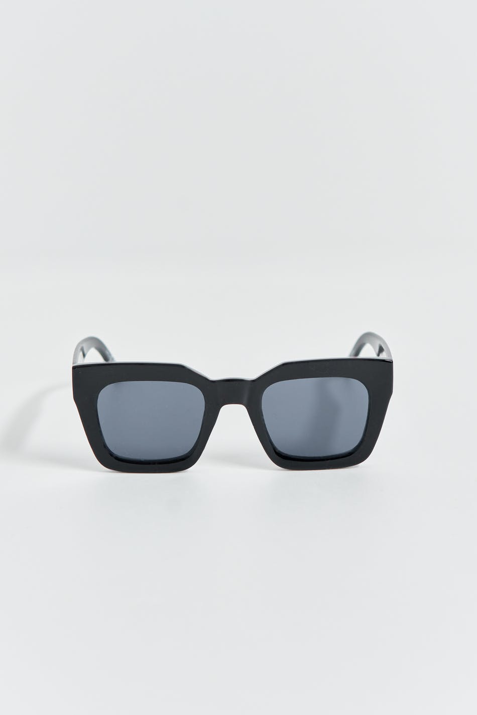 Chunky sunglasses