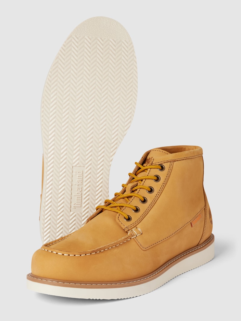 Boots mit Schnürung und Label-Detail in hellbraun