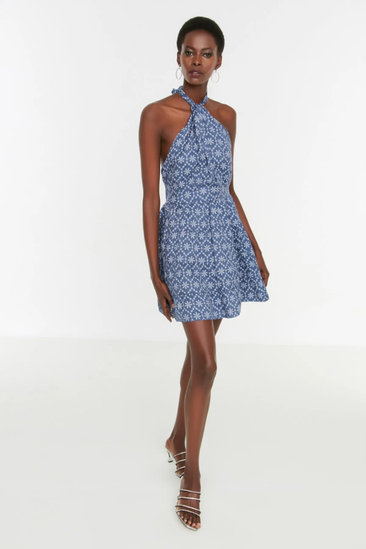 Trendyol Collection  Mehrfarbige Bluse, elegantes Abendkleid TPRSS22EL2041
