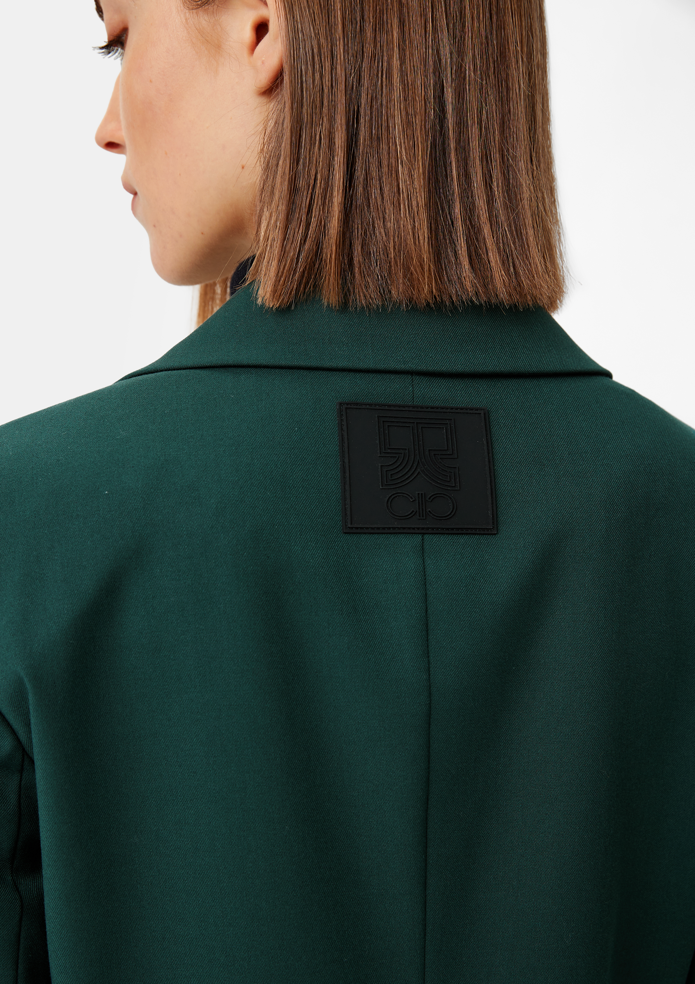 Antaillierter Blazer aus Twill - tannengrün