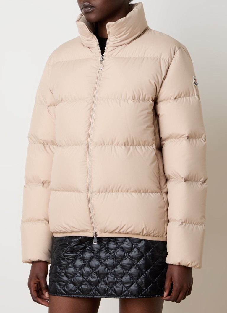 Doudoune Moncler Abbadia garnie de duvet et dotée de poches zippées