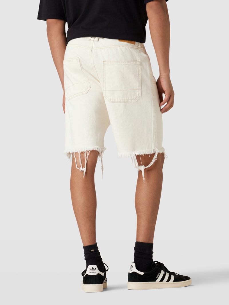 Jeansshorts mit ausgefransten Abschlüssen Modell 'TONY' in ecru