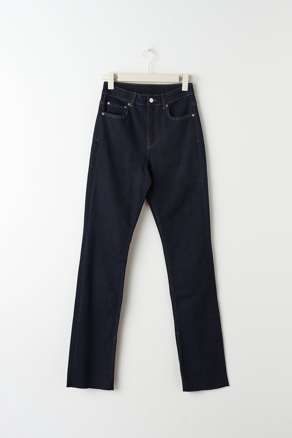High waist slit jeans