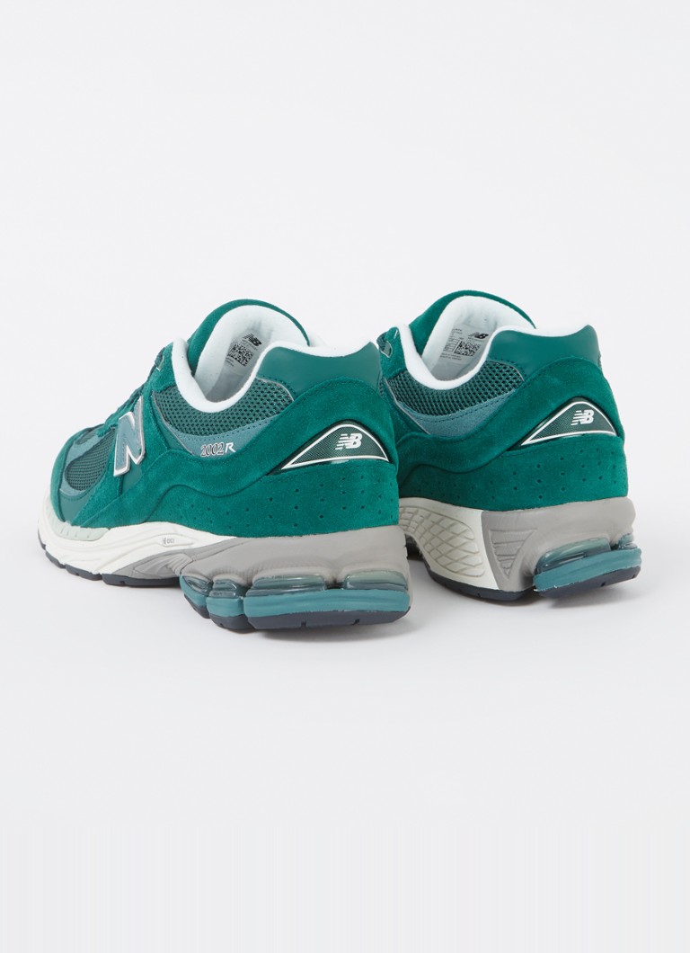 Tenisky New Balance 2002 so semišovými a sieťovanými detailmi