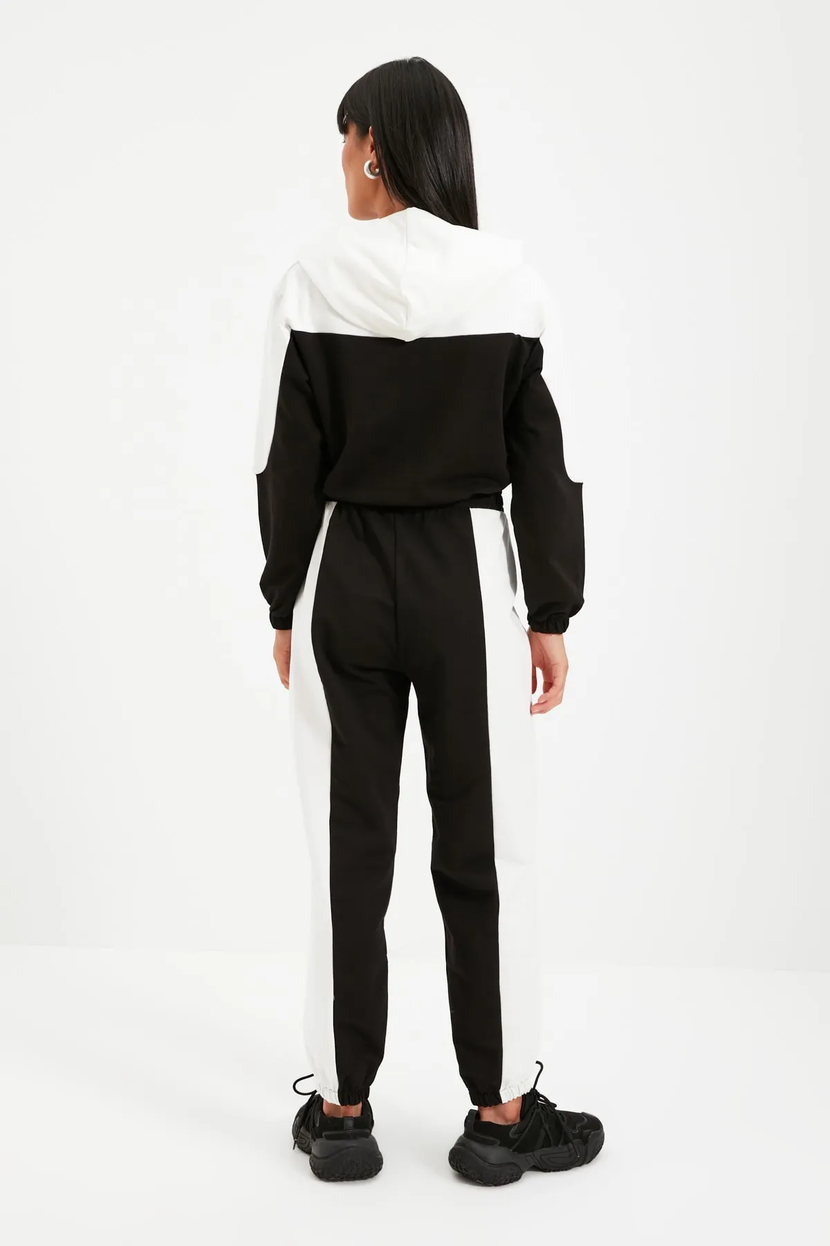 Trendyol Collection  Trainingsanzug - Schwarz - Regular Fit