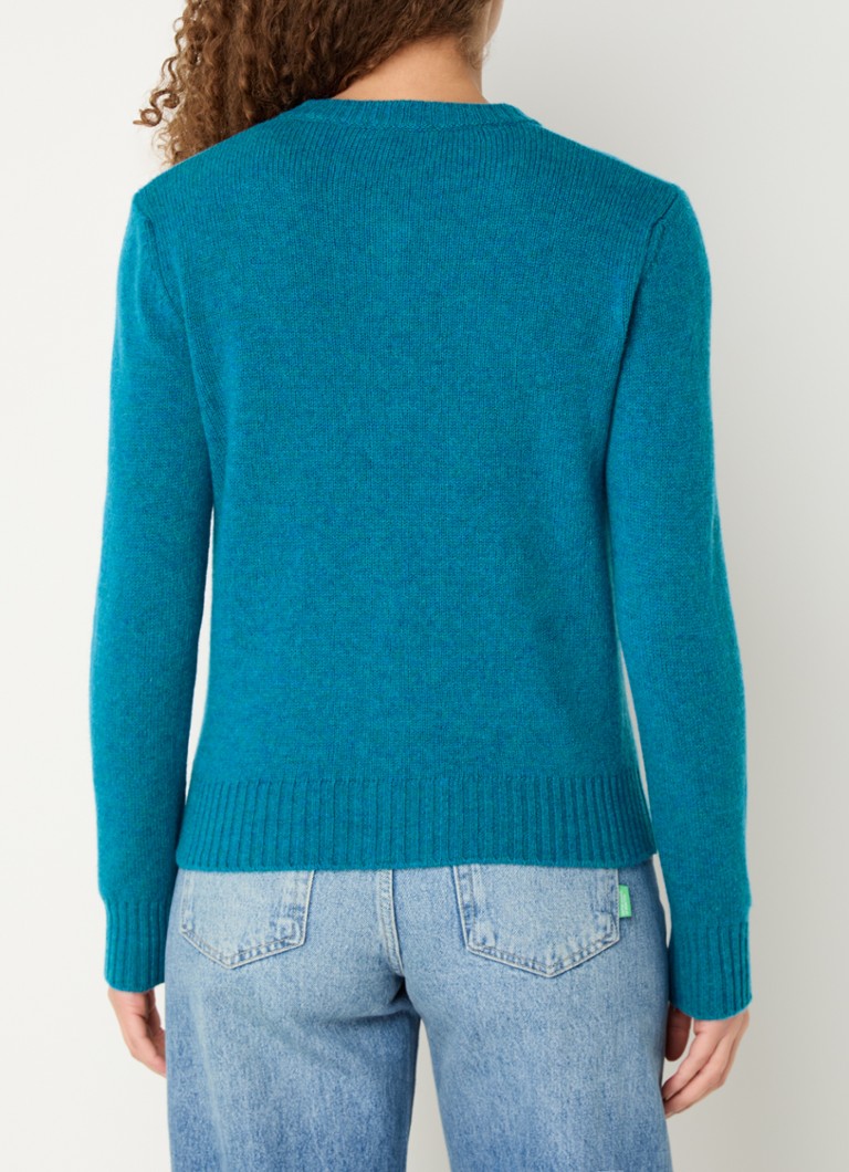 Cardigan Benetton cu guler rotund, confecționat din lână fină.