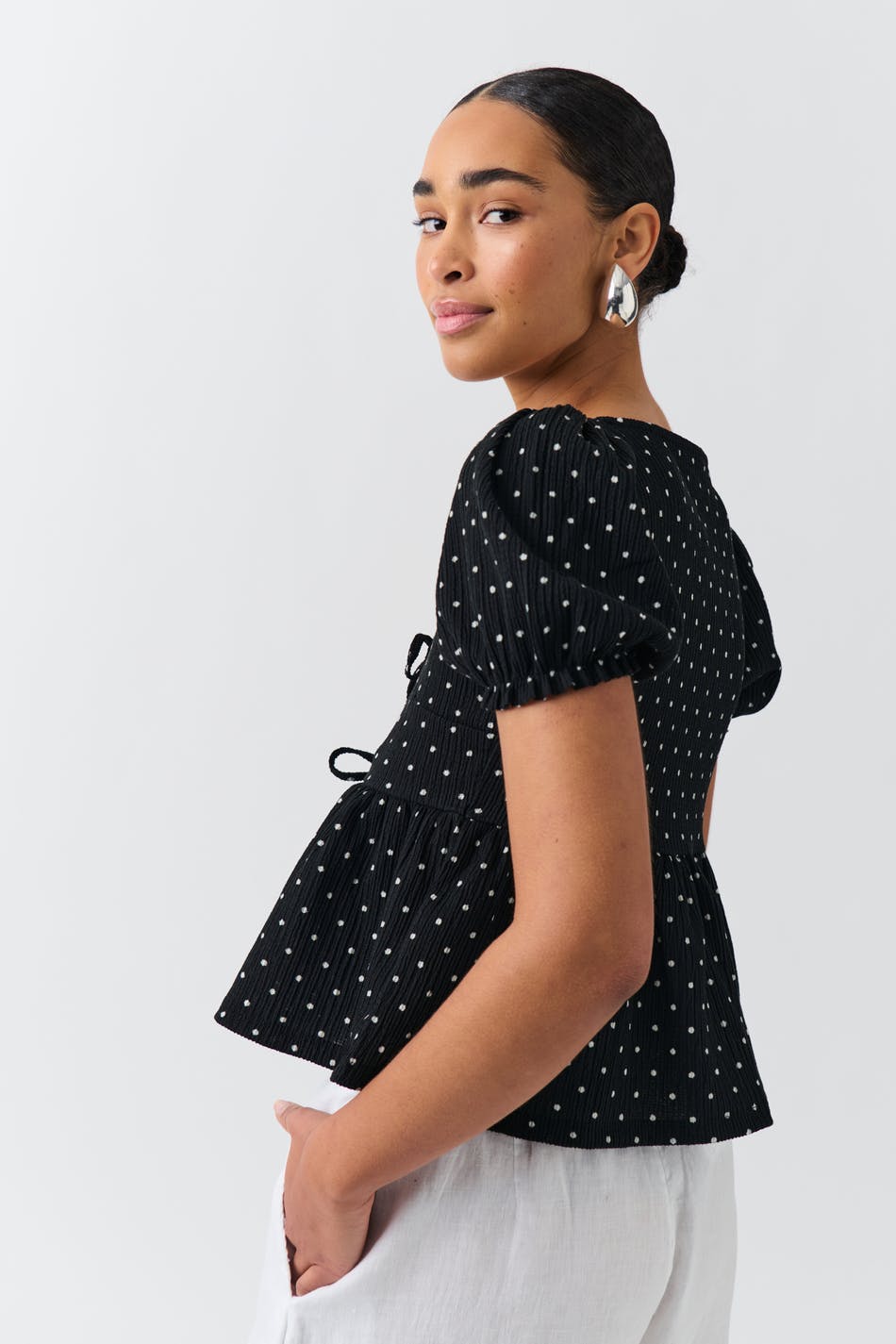 Tie front top