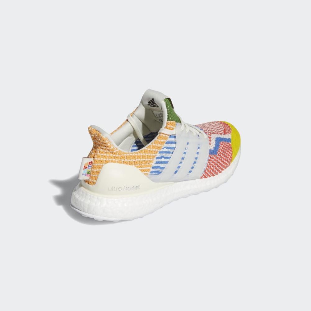 adidas Ultraboost 5.0 DNA GW5125 / weiss
