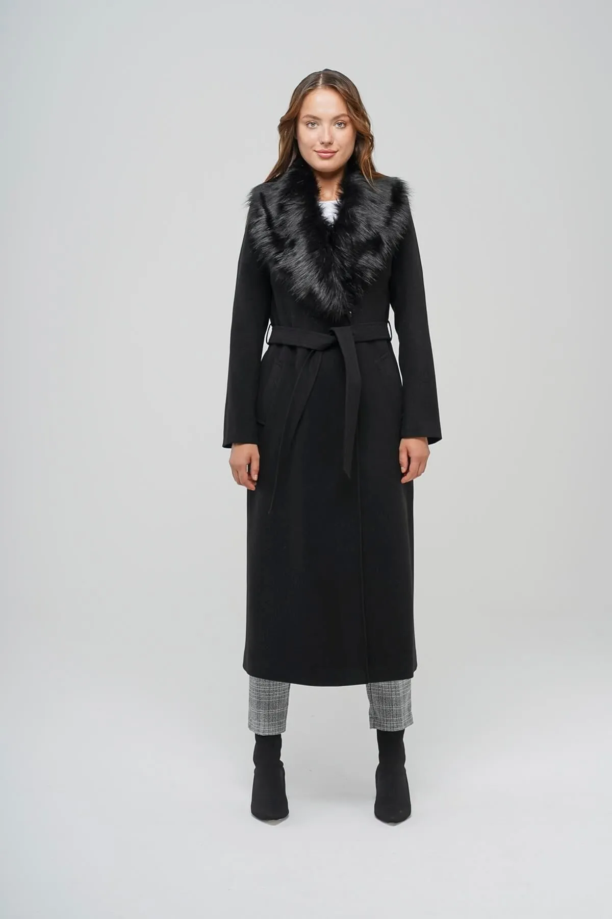Olcay  Abnehmbarer, an der Taille gebundener langer Mantel mit Pelz, Schwarz 3804