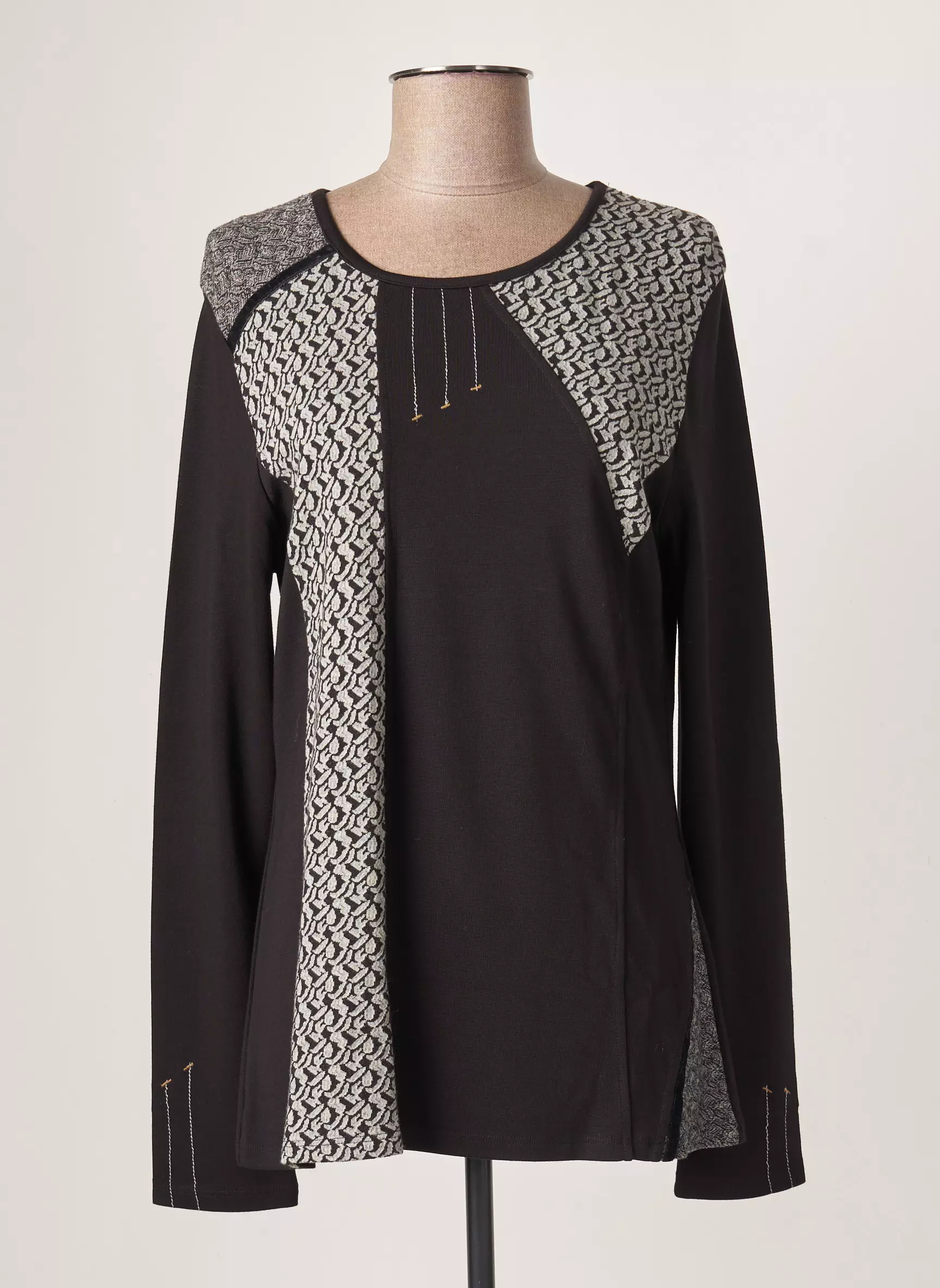 Agathe   Louise Tshirts Femme couleur noir