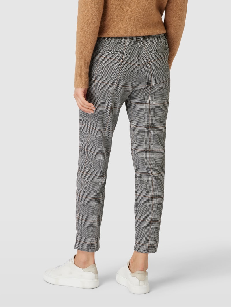 Jogpants mit Viskose-Anteil in schwarz