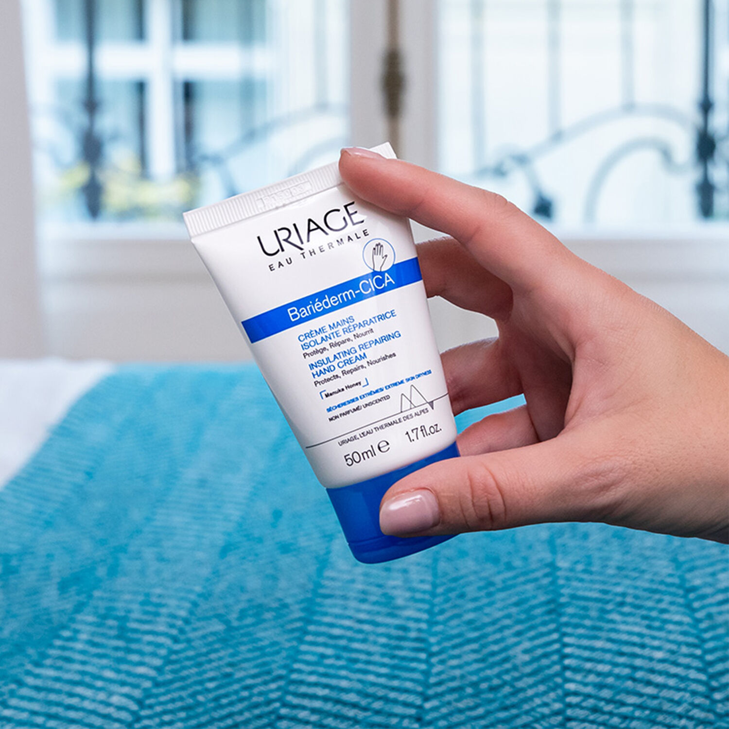 Uriage Bariéderm - Crème Mains Isolante Réparatrice 50 ml