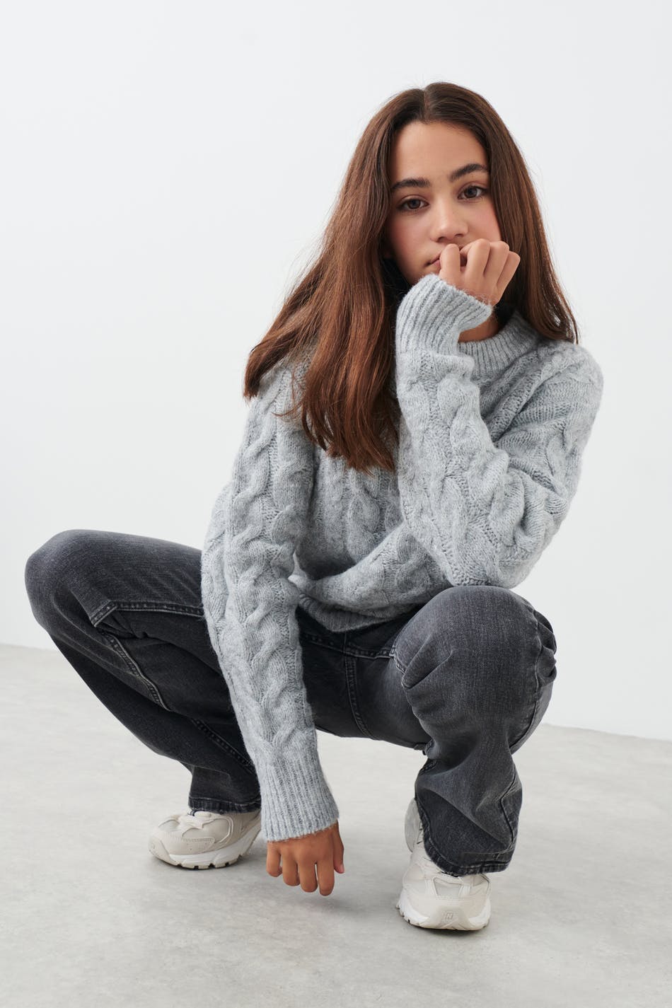 Y knitted cable sweater