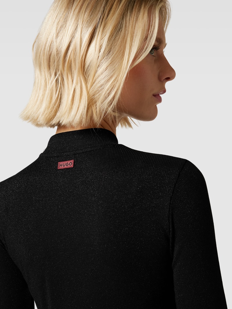 T-Shirt mit 1/2-Ärmel in schwarz