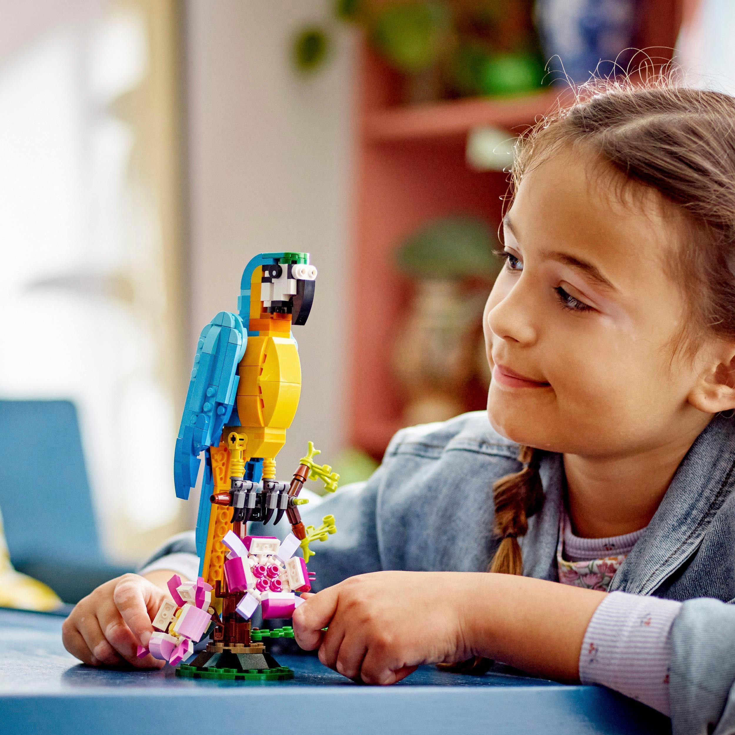 LEGO® Konstruktionsspielsteine Exotischer Papagei (31136), LEGO® Creator 3in1, (253 St)