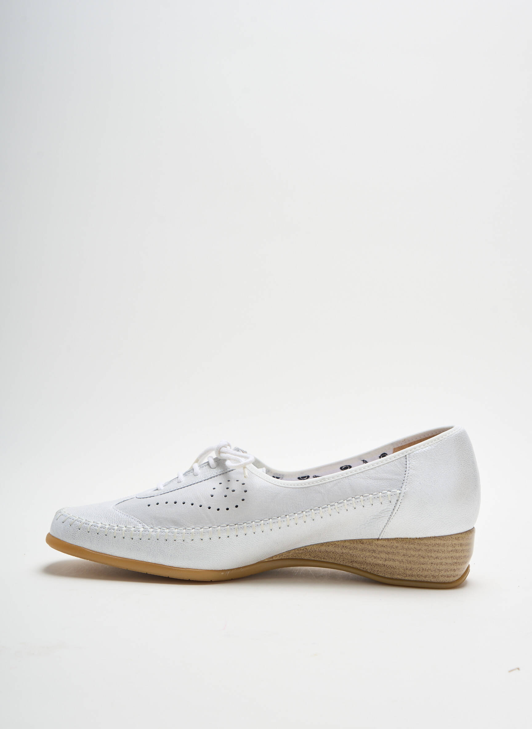 Ombelle Chaussures Confort Femme couleur blanc