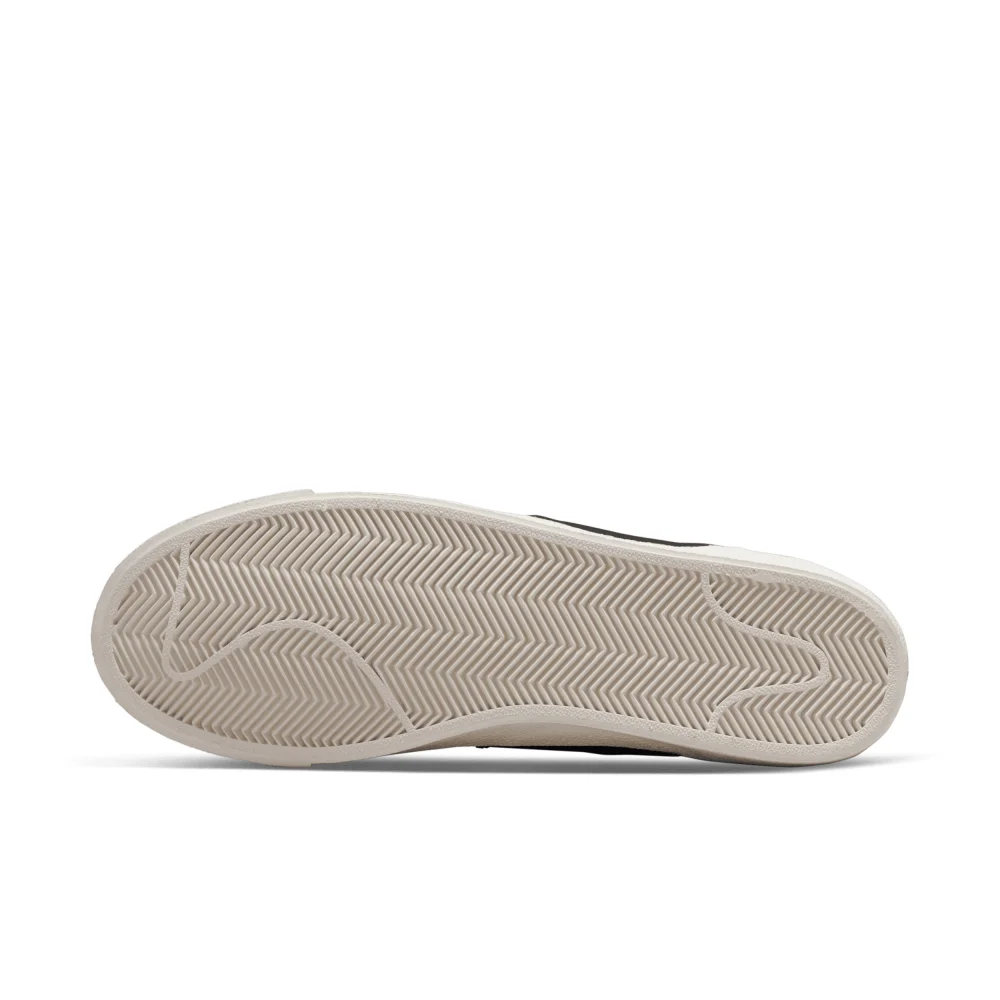 Nike Blazer Low 77 Jumbo DN2158-101 / weiss