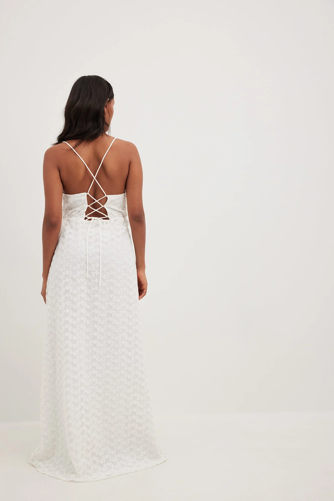 Kleid mit Stickerei
