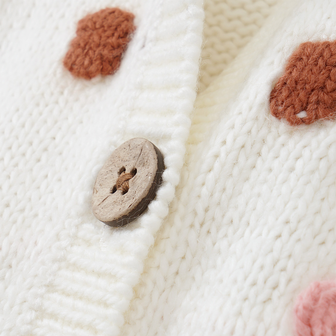 Baby Strickjacke mit Punkten