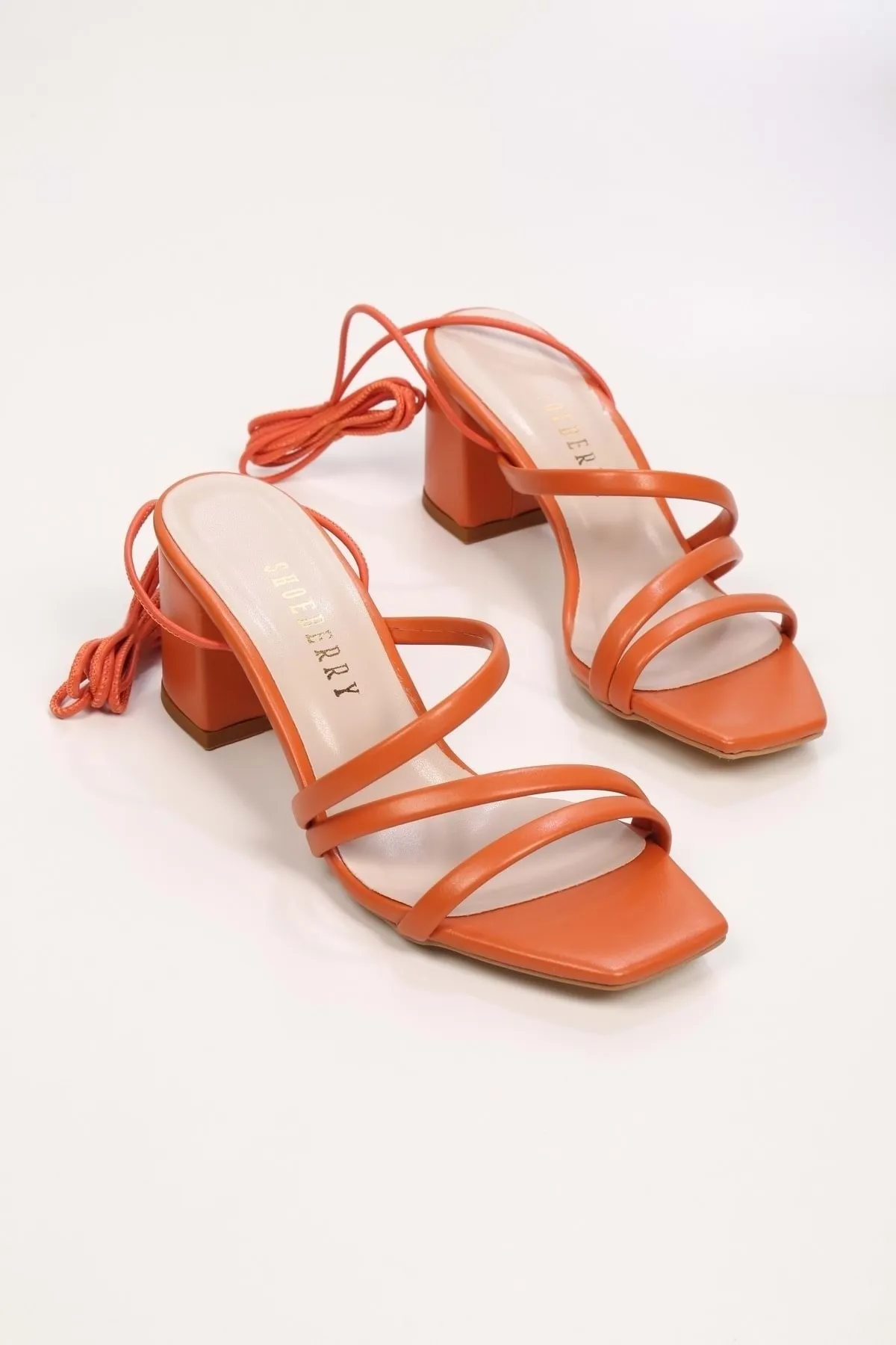 Shoeberry  Damen-Sandalen „Dayra Orange“ mit Knöchelriemen und Absatz