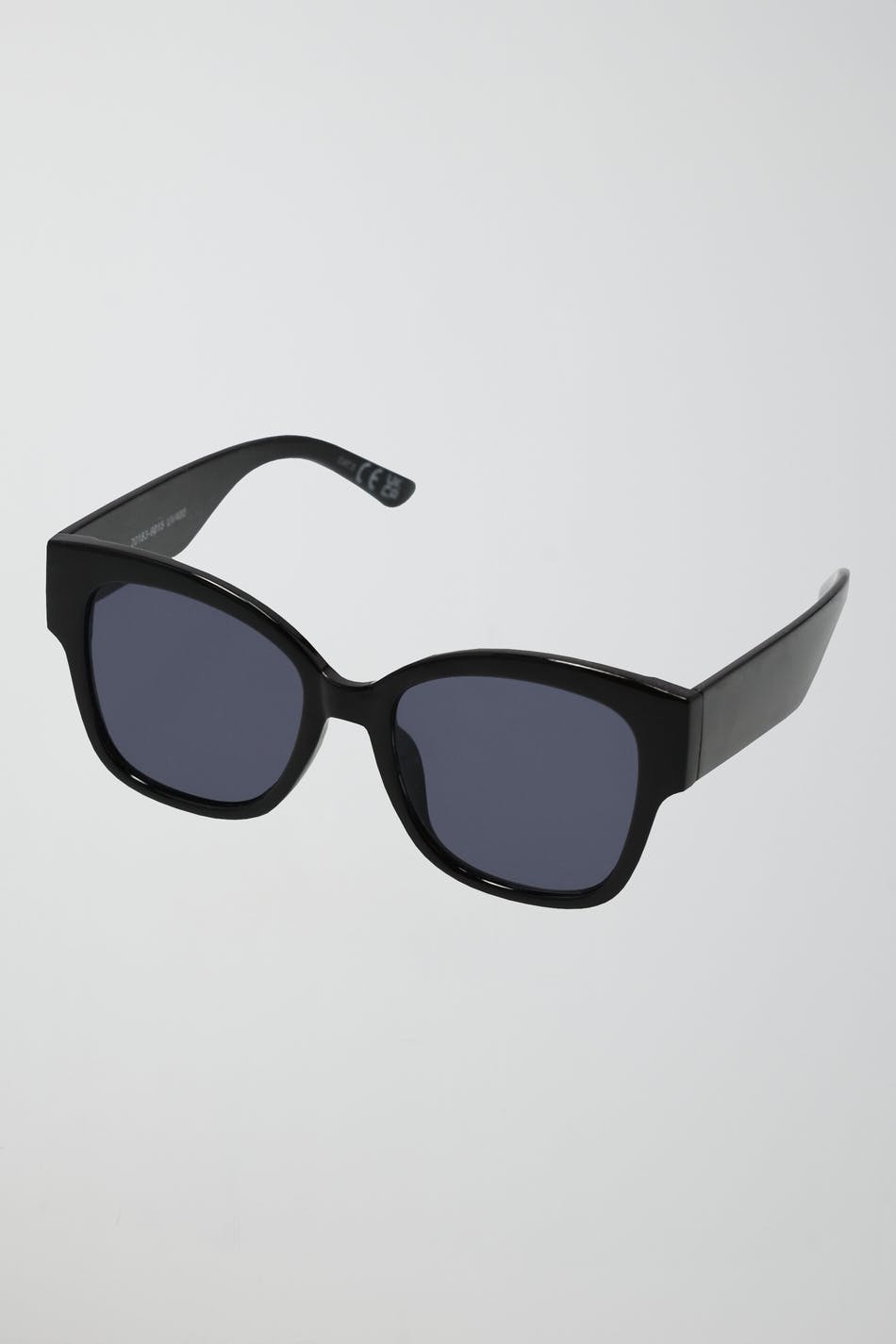 Oversized sunglasses