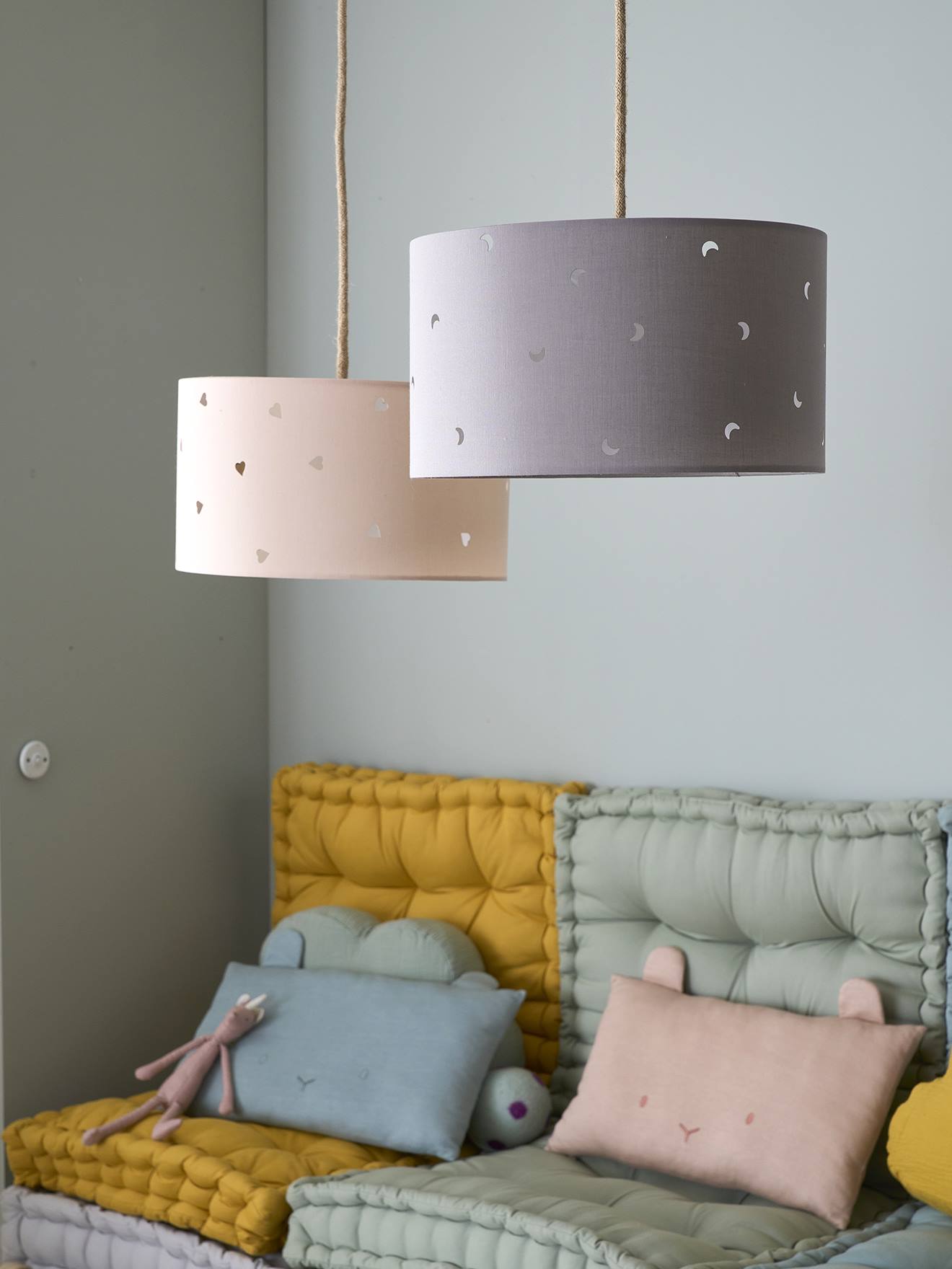 Abat-jour pour suspension motifs perforés gris