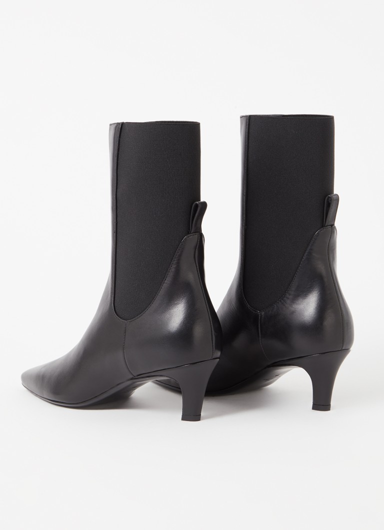 TOTEME  The Mid Heel enkellaarsje van leer