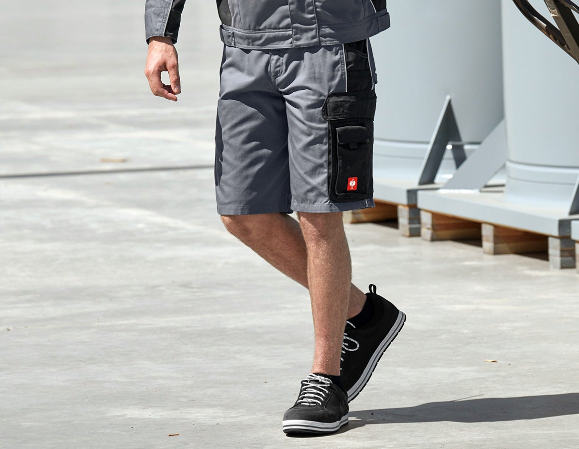 Short e.s.active