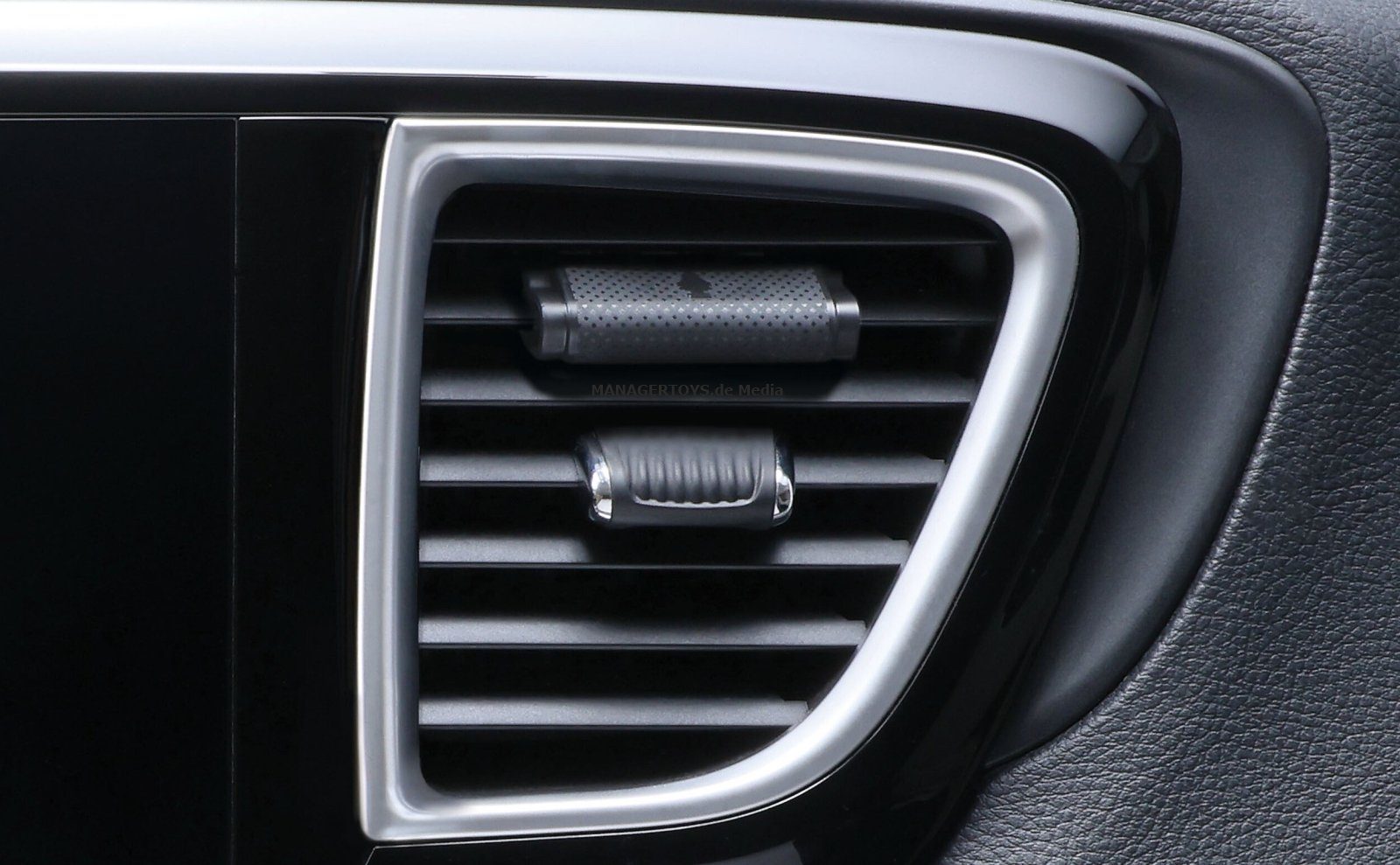 Wunder-Baum Luftreiniger VENT WRAP New Car Lüftungsgitter Duft Clips WUNDERBAUM 4er Set