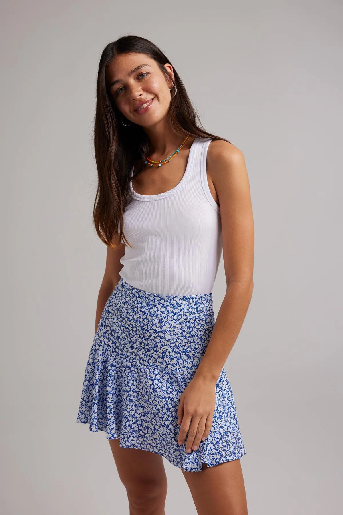 DeFacto  Tailliertes, geripptes Camisole-Tanktop mit U-Ausschnitt A1665ax23sm